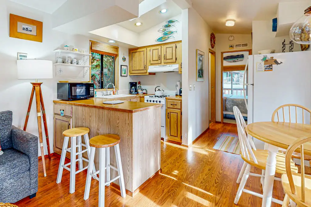 Whimsical Whaleshead -OV-10