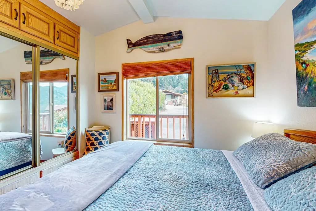 Whimsical Whaleshead -OV-10