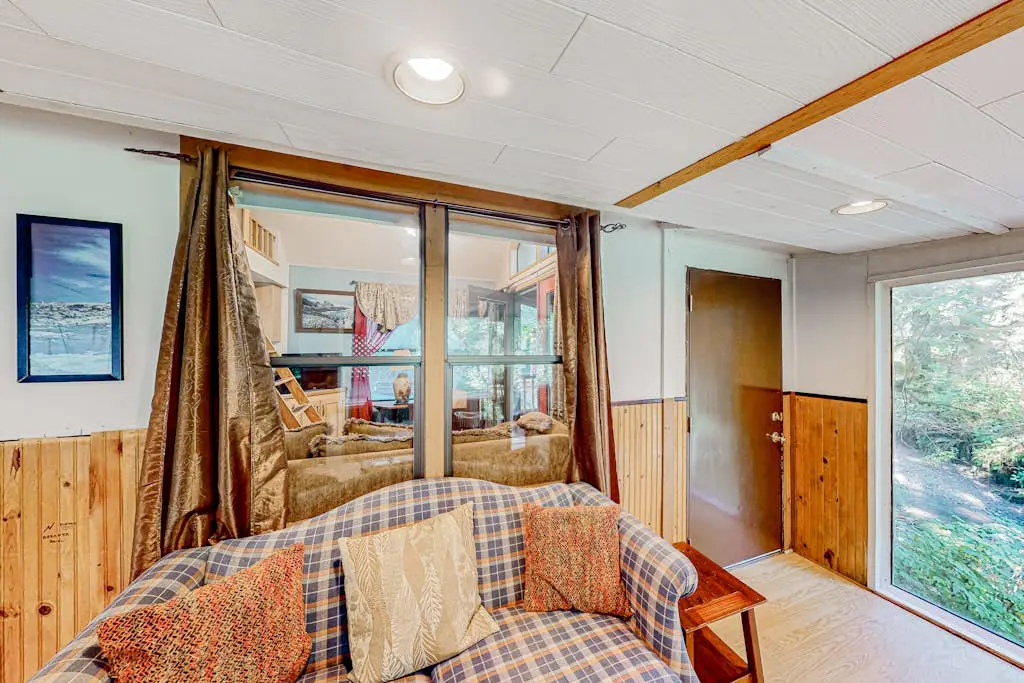 Whaleshead Cabin  C-13