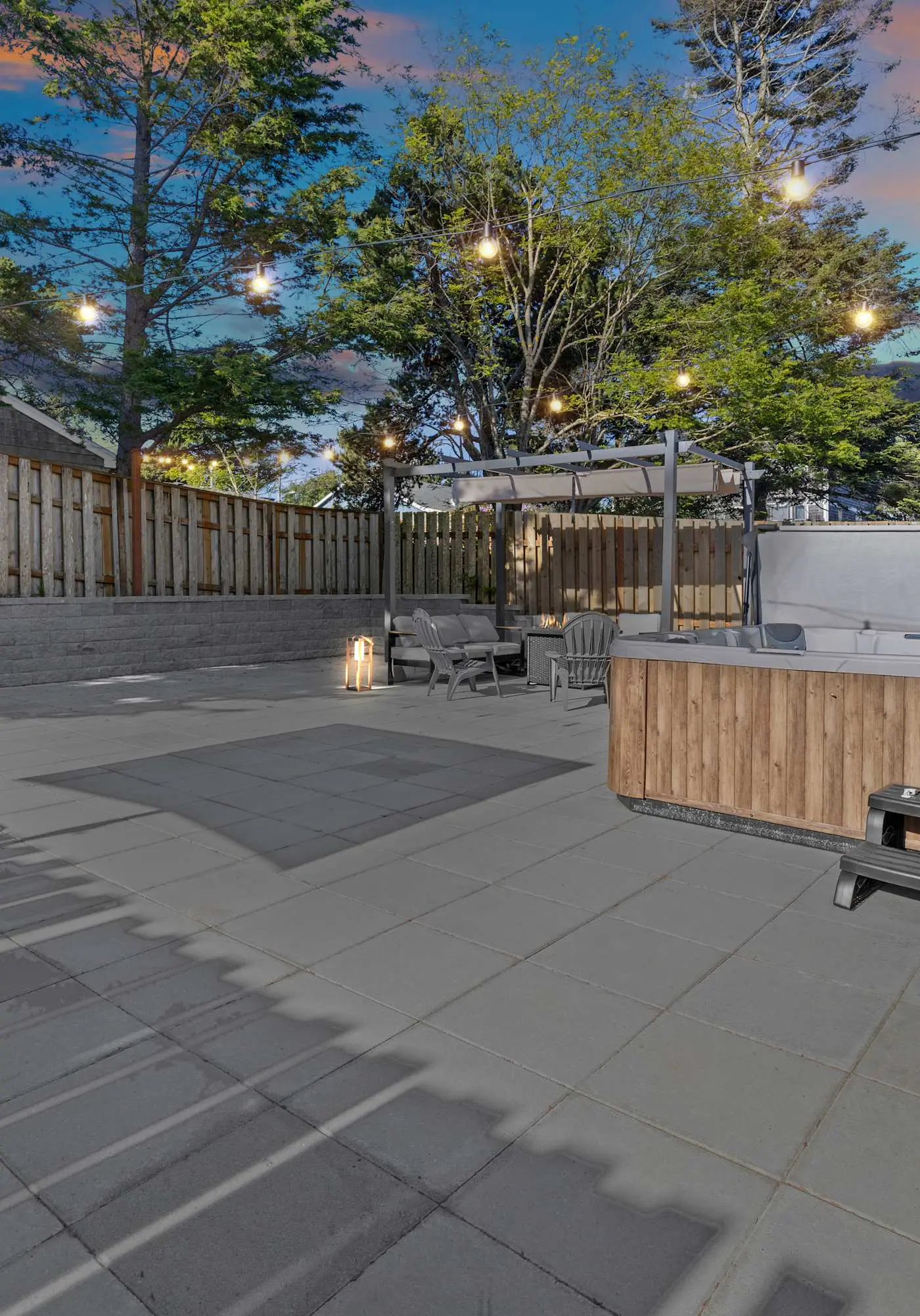 Cozy Seaside Bungalow, Brand New Hot Tub, Fast WiFi & W&D - Walk to the Beach