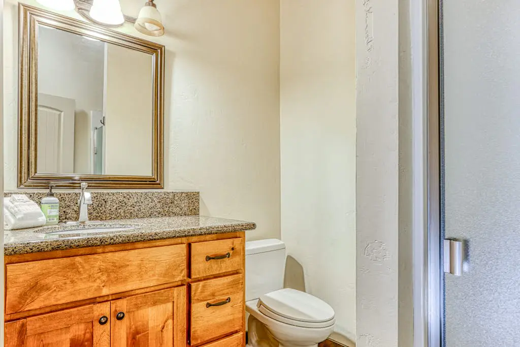 Dog-friendly home next to South Meadow pool with fireplace & washer&dryer