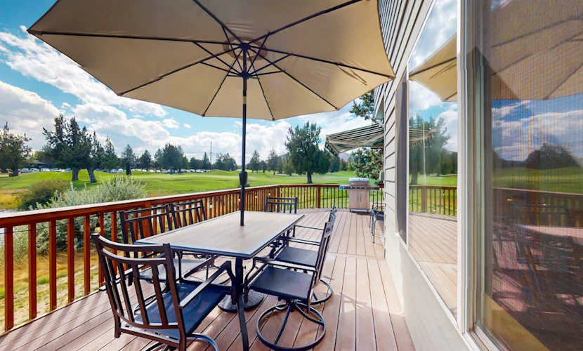 Charming waterfront townhouse with fireplace, pool, hot tub, & washerdryer