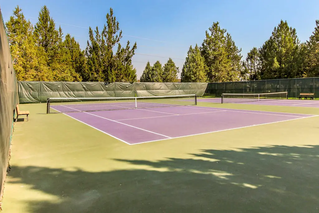 Exquisite home with hot tub, golf on-site, pool, tennis, & washer&dryer
