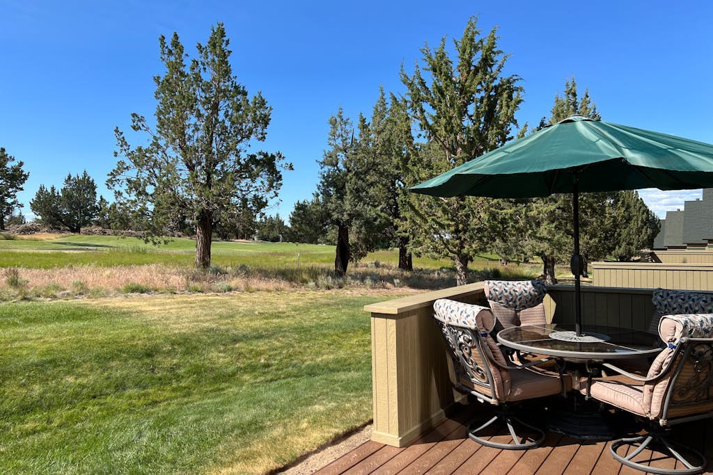 Golf course-view chalet with fireplace, pools, tennis, gym, golf, volleyball