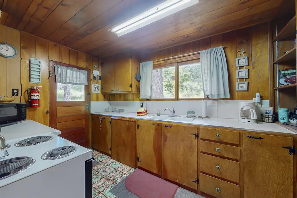 Pine Cone Cottage