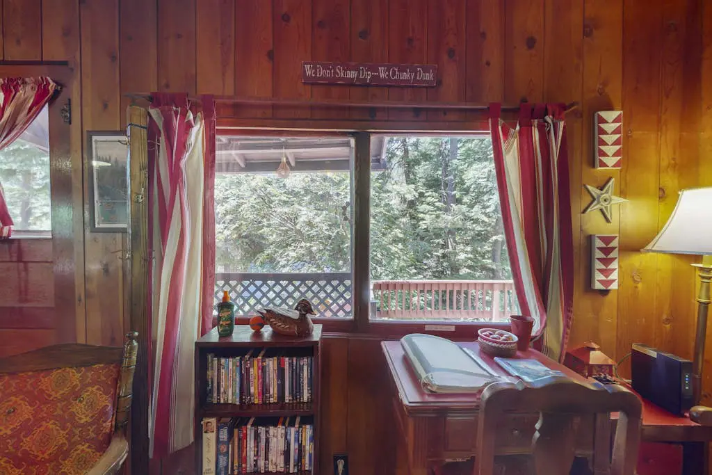 Pine Cone Cottage
