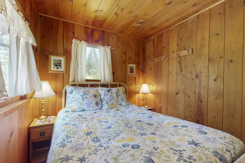 Pine Cone Cottage