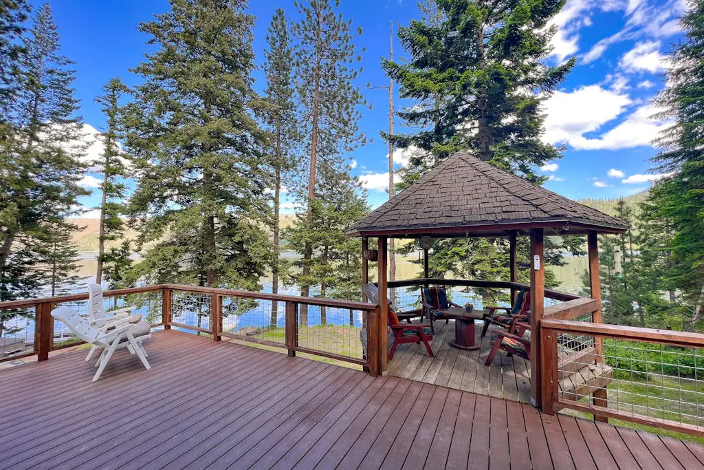 Lakefront, dog-friendly home in Joseph with amazing yard, deck