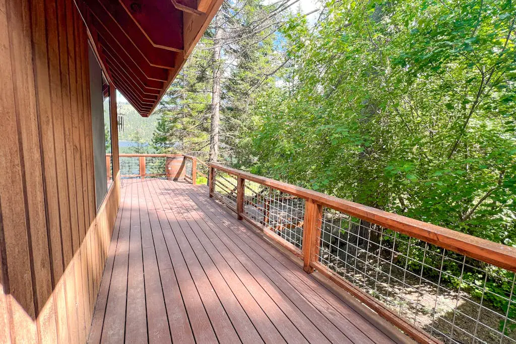 Lakefront, dog-friendly home in Joseph with amazing yard, deck