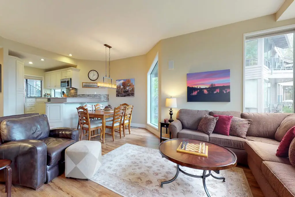 Ponderosa Views & Seclusion in Century West