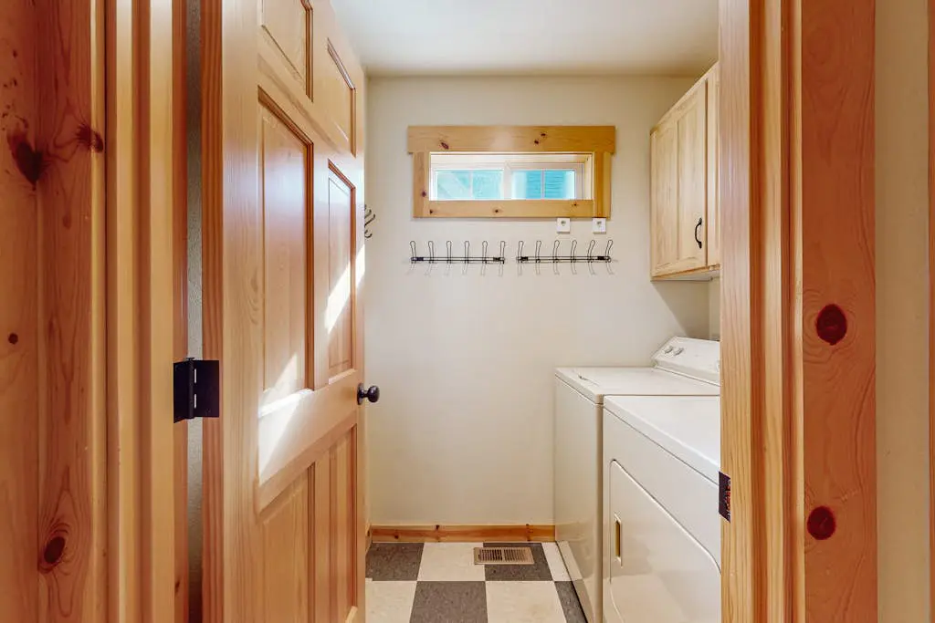 Lovely home with resort amenities, private hot tub & golf course view