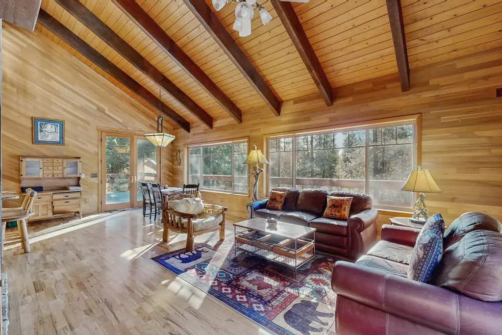 Ponderosa Cabin