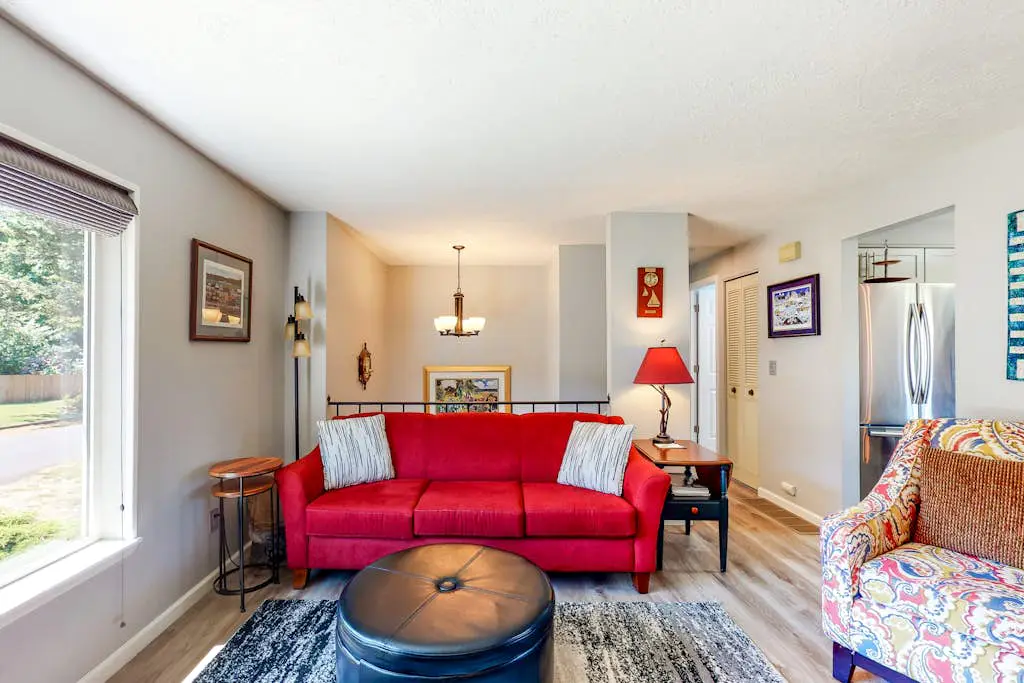 Magnificent Dog-Friendly Home with Lake & Mountain Views from the Large Deck