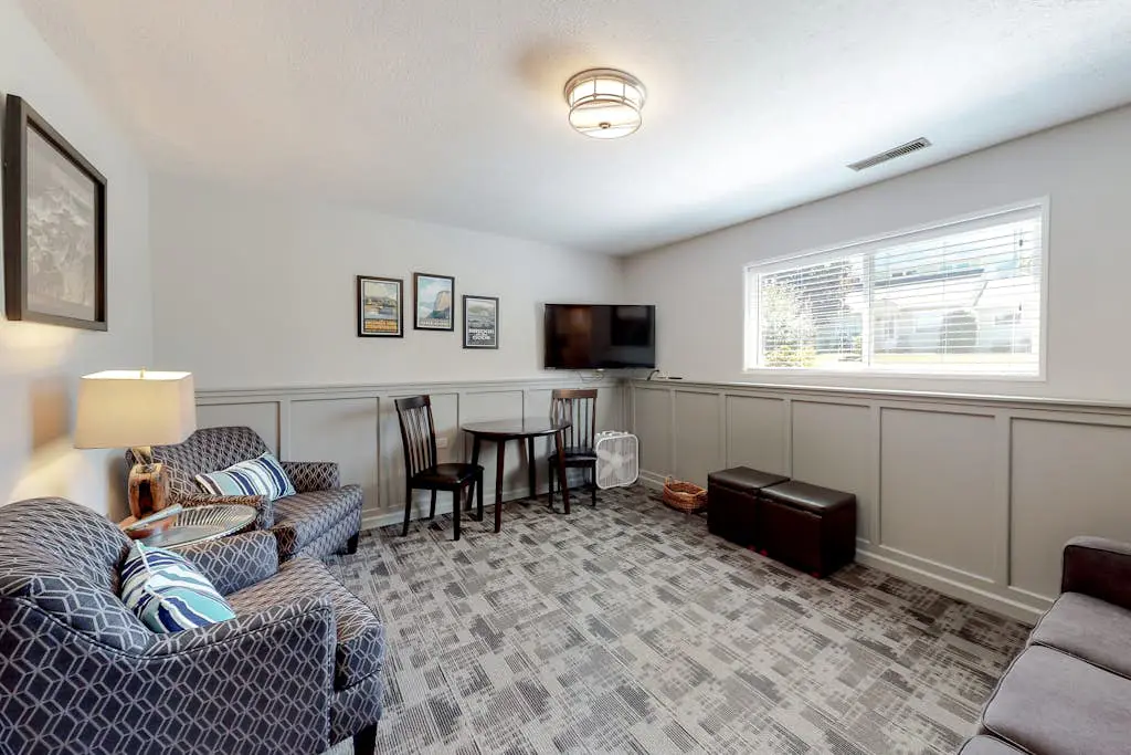 Magnificent Dog-Friendly Home with Lake & Mountain Views from the Large Deck