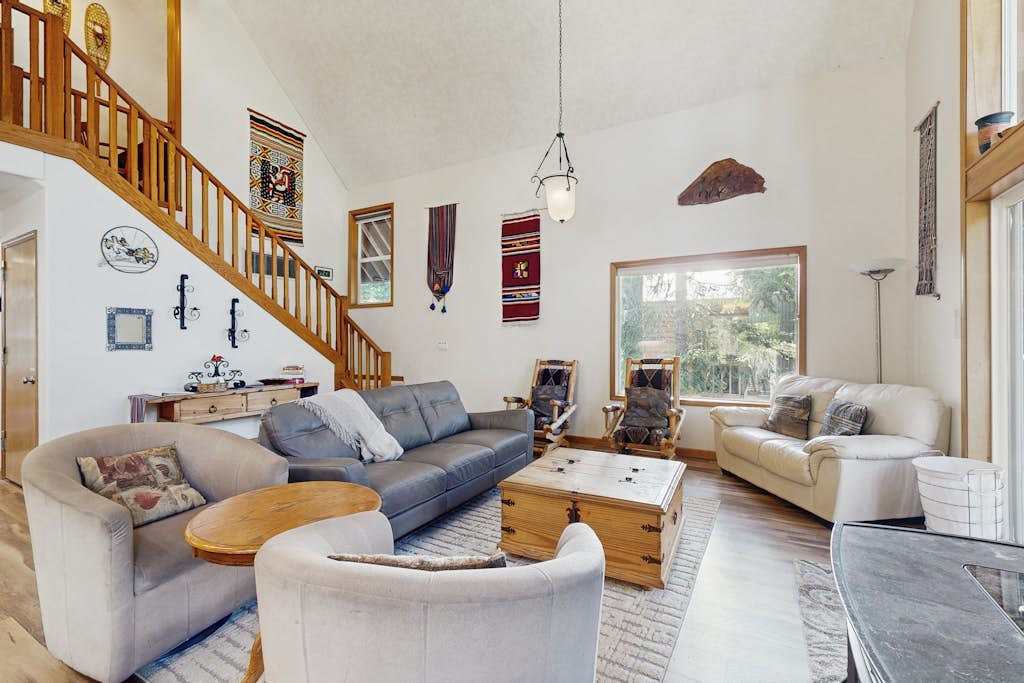 Brooke and Dan's Retreat - 3 BR Home Plus a 2 BR Apartment