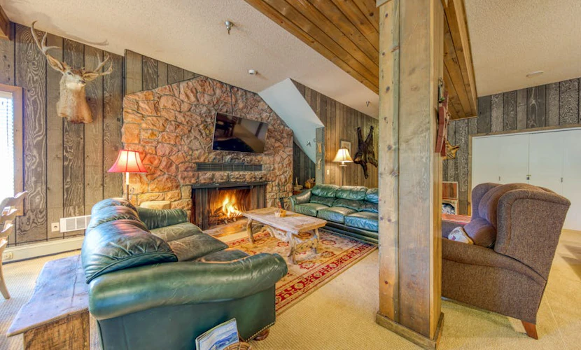 SkiWay Lodge at Thunderhead