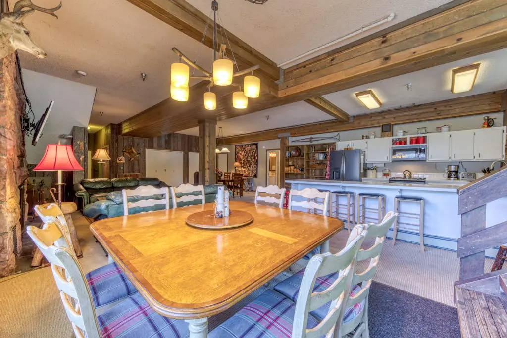 Spacious, historic lodge with game room, pool, & fireplace - close to Skibowl