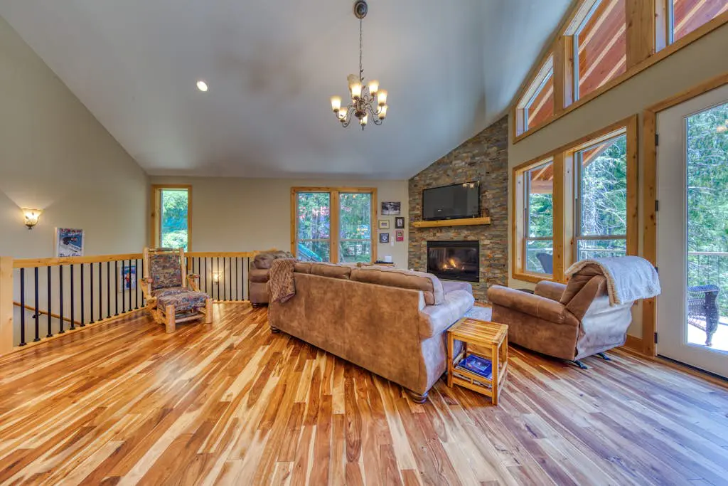 Charming home with hot tub, fireplace & W&D -  in great Government Camp location