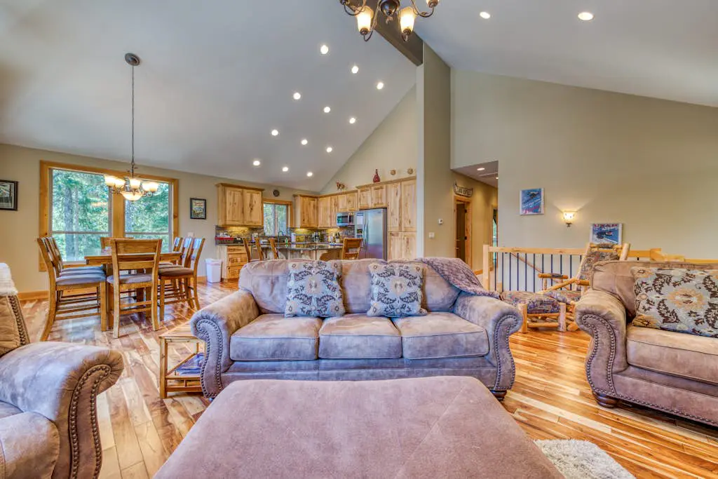 Charming home with hot tub, fireplace & W&D -  in great Government Camp location