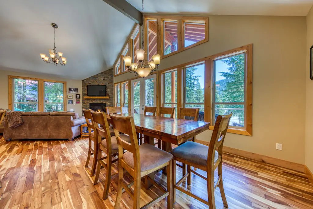 Charming home with hot tub, fireplace & W&D -  in great Government Camp location