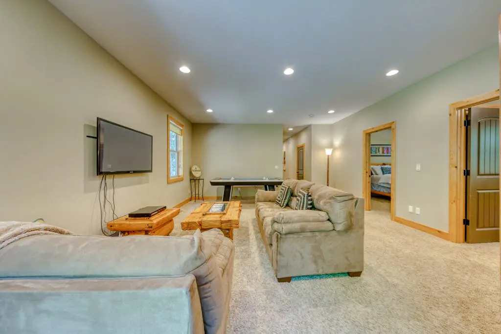 Charming home with hot tub, fireplace & W&D -  in great Government Camp location