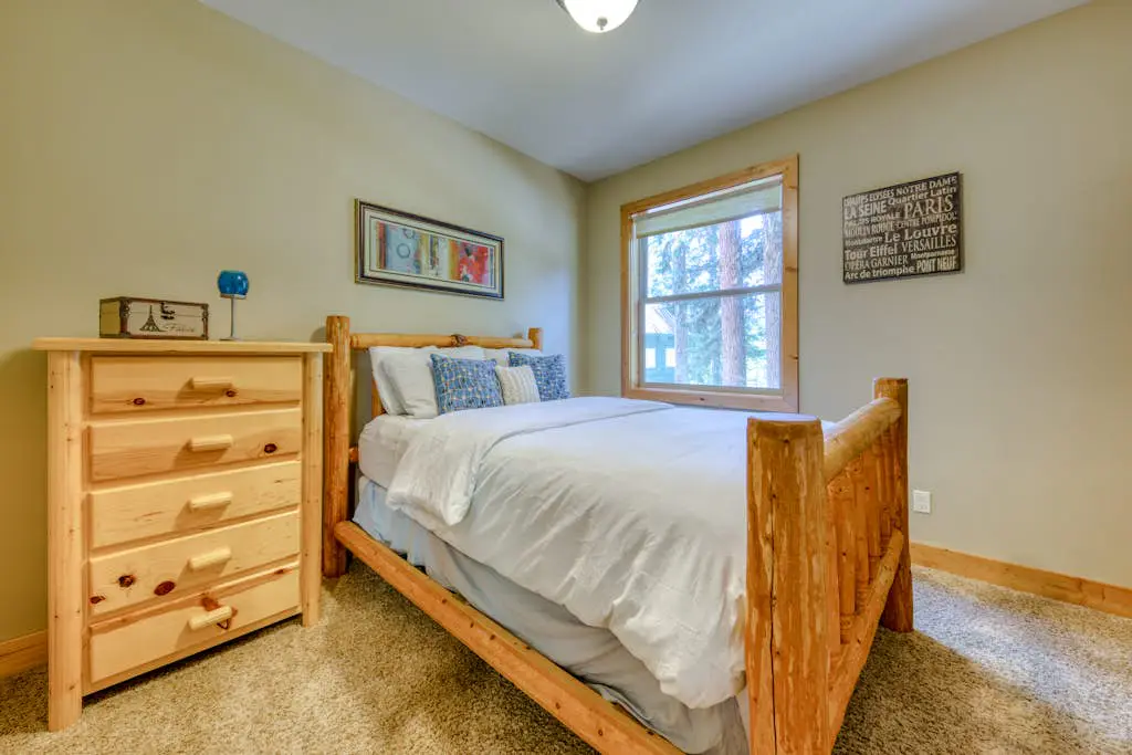 Charming home with hot tub, fireplace & W&D -  in great Government Camp location