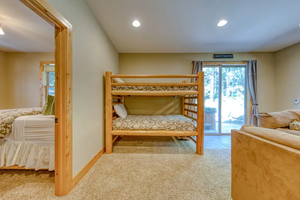 Charming home with hot tub, fireplace & W&D -  in great Government Camp location