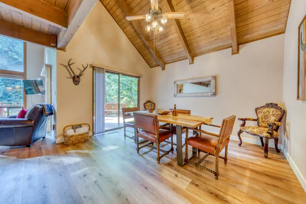 Creekside home with hot tub, deck, & great woodland views
