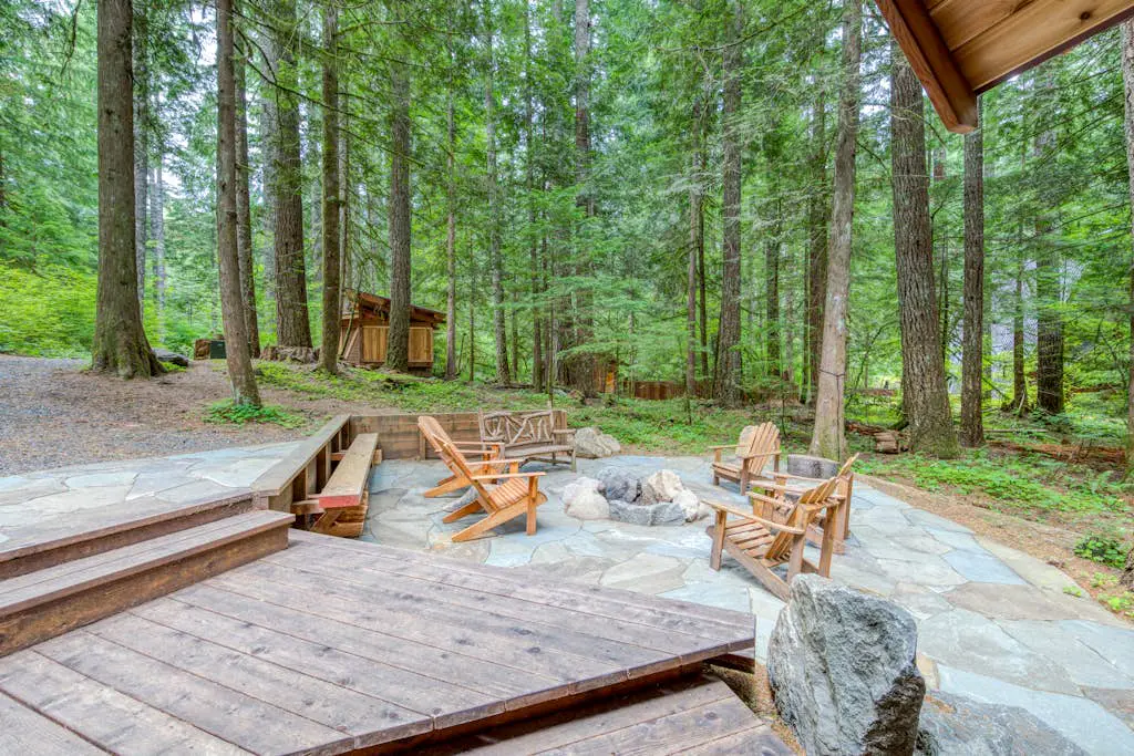 Mt Hood lodge in Forest Setting with Firepit & NEW Private Hot Tub