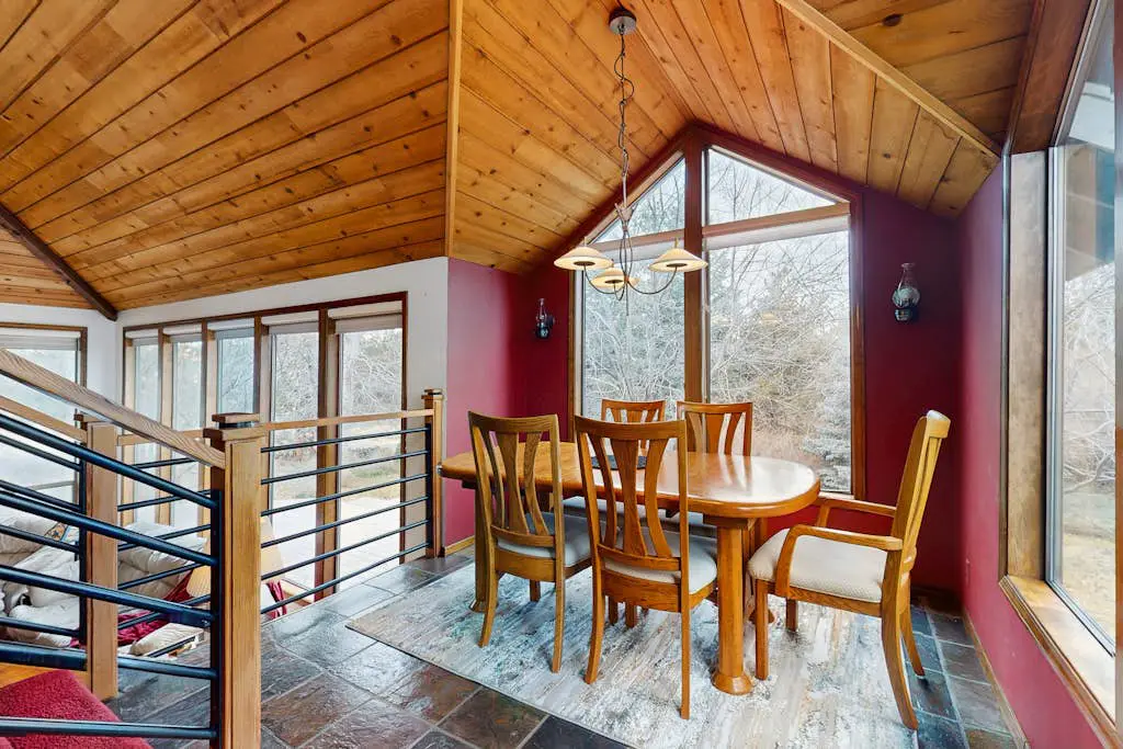 Cozy Bend Getaway