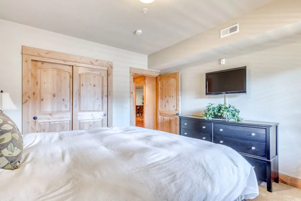 #301  Grand Lodge South Master Suite