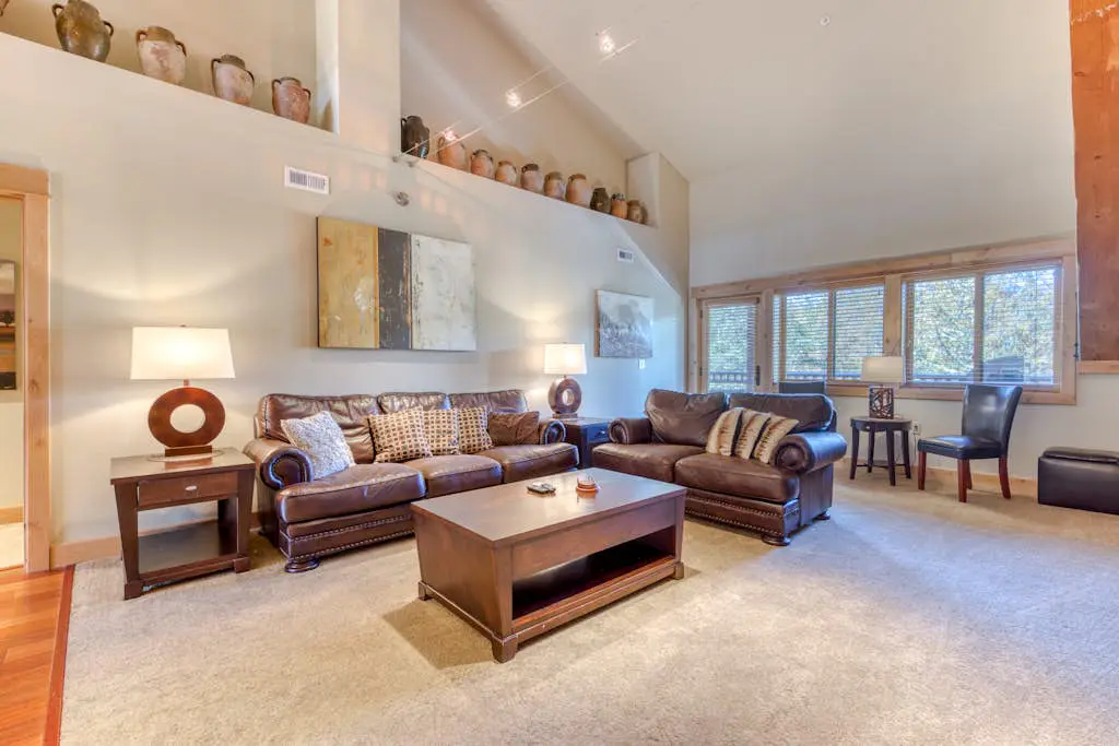 #401 Grand Lodge South Penthouse