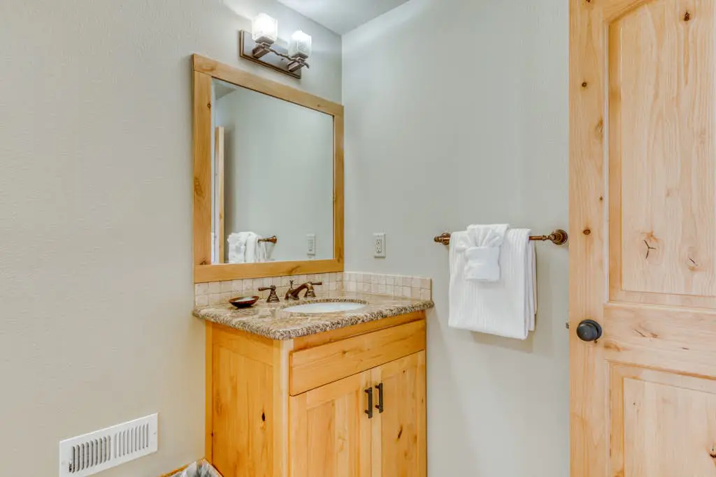 #401 Grand Lodge South Penthouse