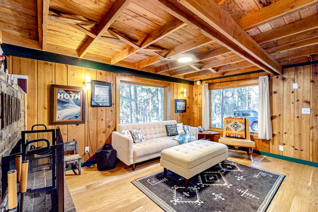 Tranquil & historic cabin with fireplace & deck views - near skiing
