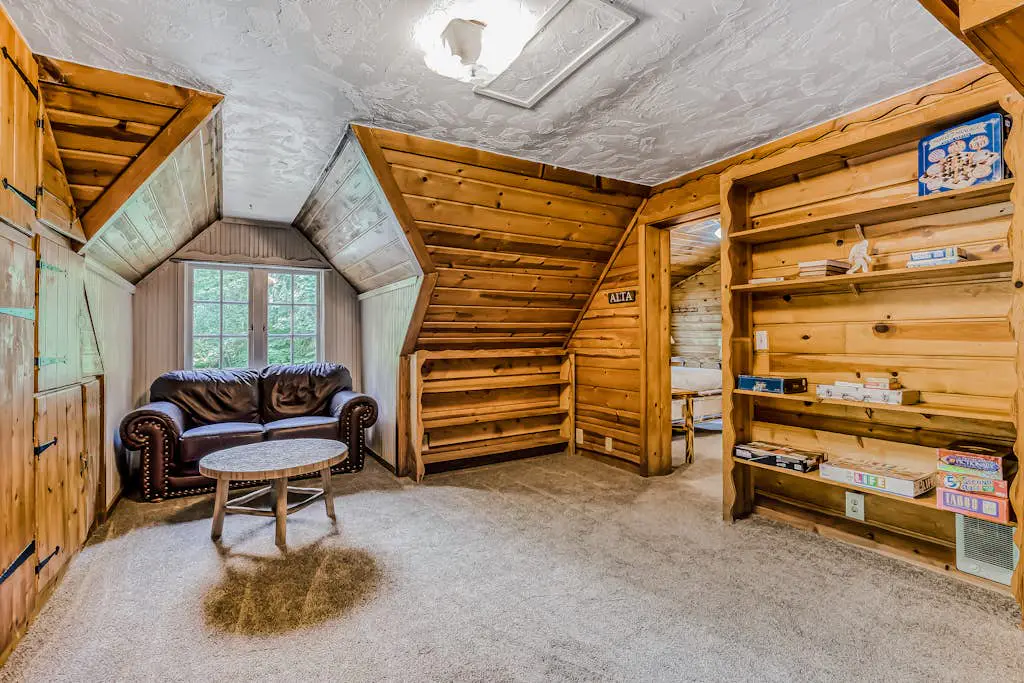 Dog-friendly creekside home with entertainment barn, private hot tub & firepit