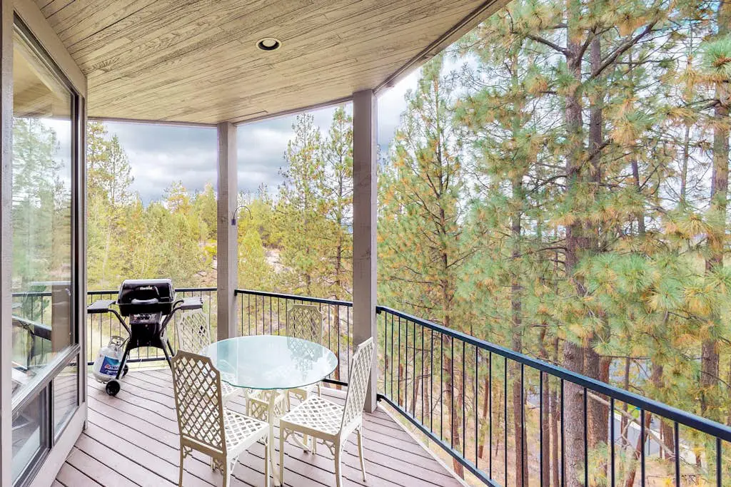 Ponderosa Views