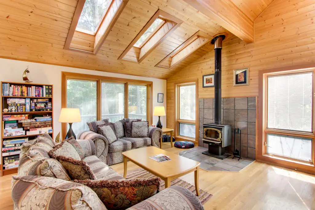 Cute Cottage with Close Beach Access & Free WiFi - Dogs Welcome