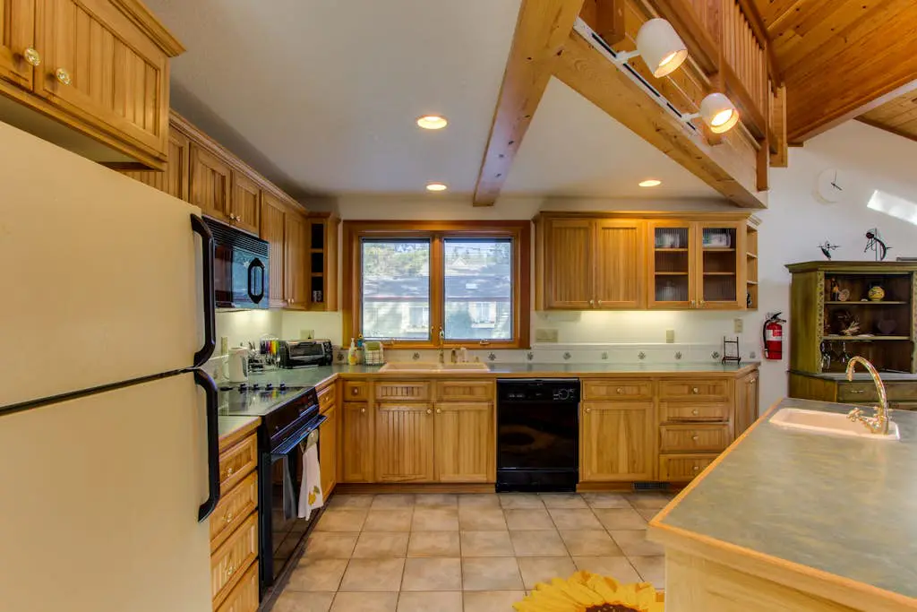 Cute Cottage with Close Beach Access & Free WiFi - Dogs Welcome