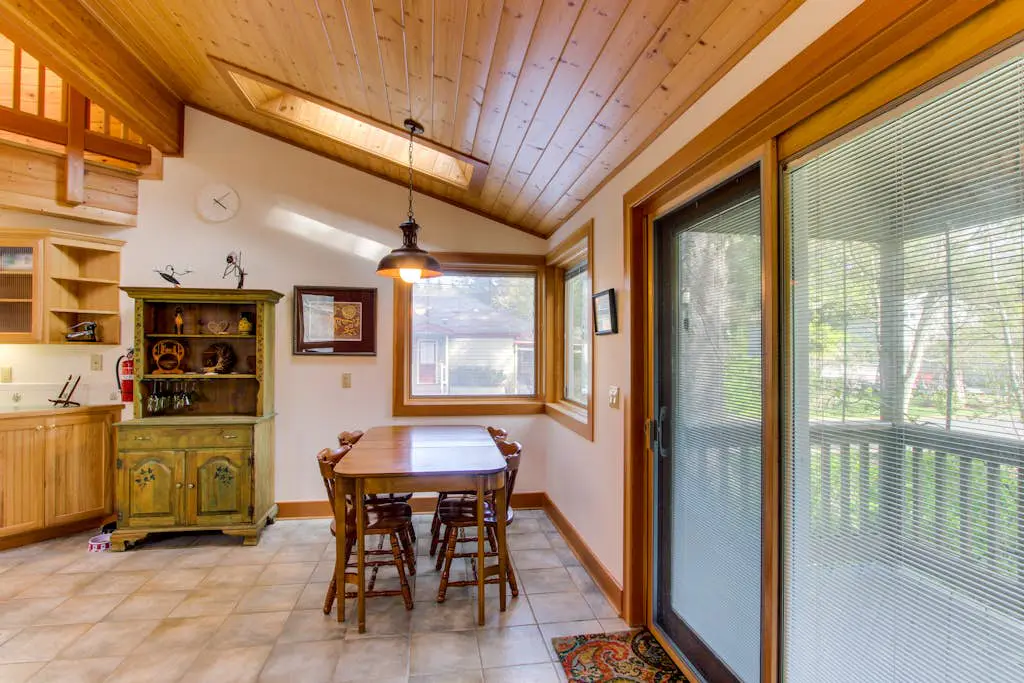 Cute Cottage with Close Beach Access & Free WiFi - Dogs Welcome