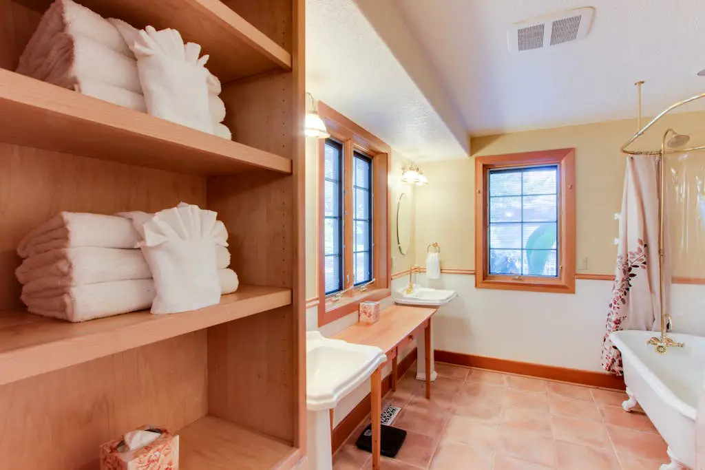 Cute Cottage with Close Beach Access & Free WiFi - Dogs Welcome