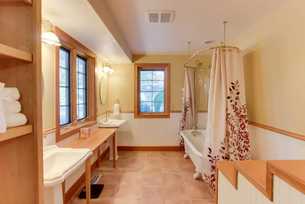 Cute Cottage with Close Beach Access & Free WiFi - Dogs Welcome