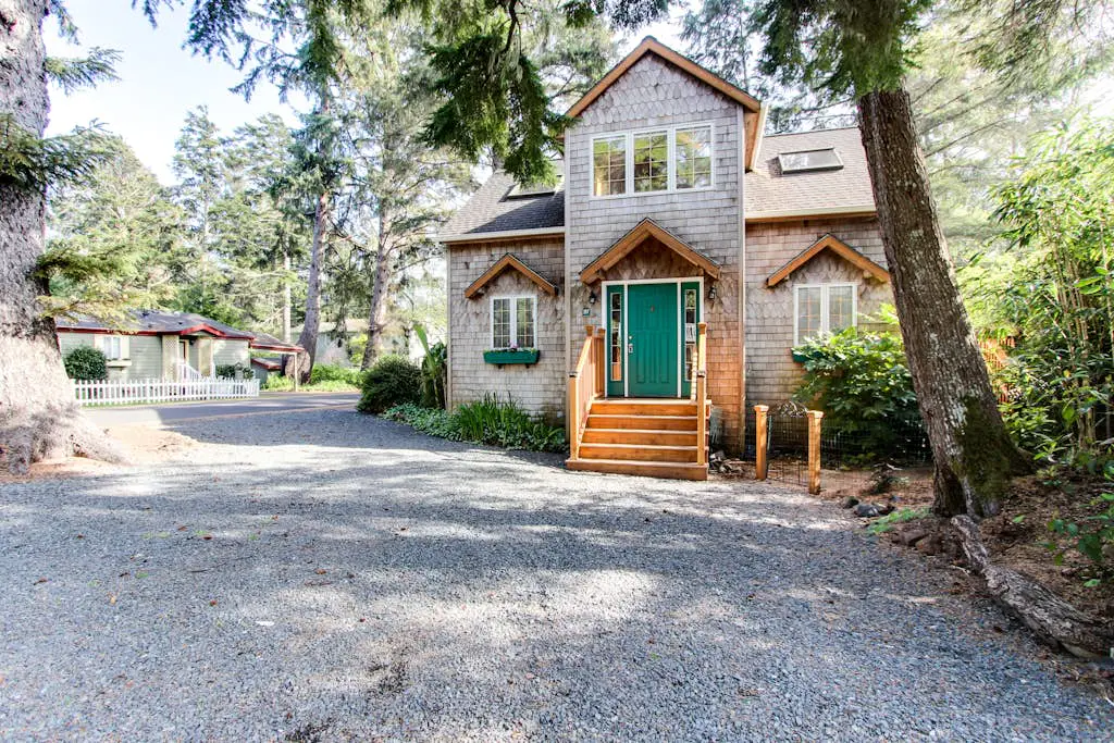 Cute Cottage with Close Beach Access & Free WiFi - Dogs Welcome