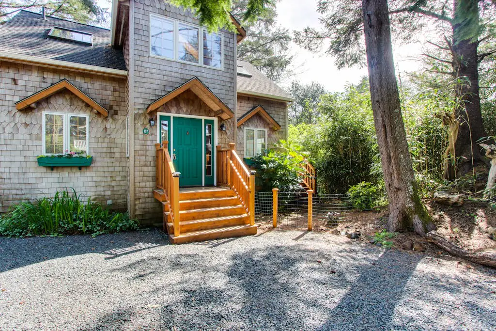 Cute Cottage with Close Beach Access & Free WiFi - Dogs Welcome
