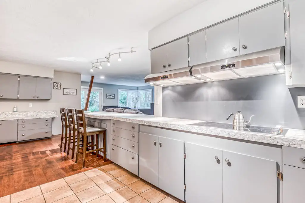 Remodeled home with large yard & kitchen in lovely forest setting - dog-friendly