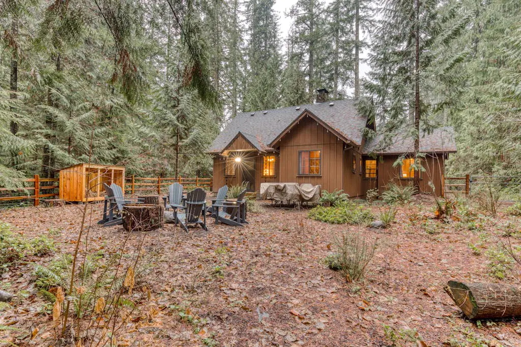 Charming, riverfront cabin with fireplace - dog-friendly
