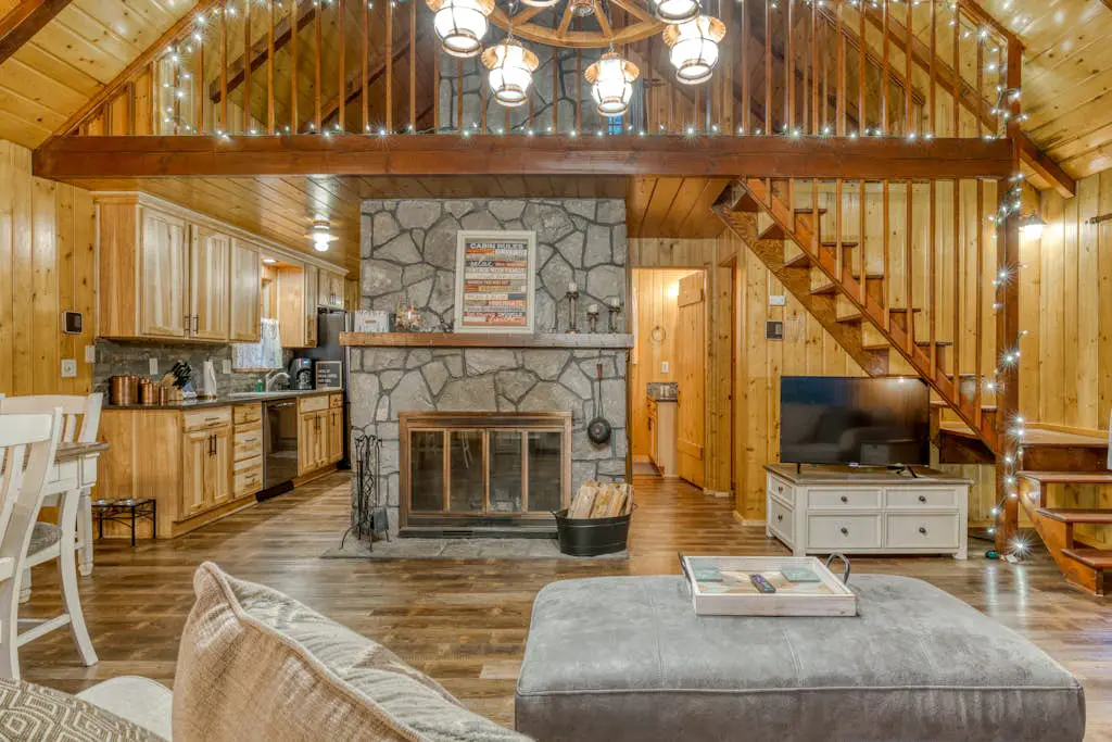 Charming, riverfront cabin with fireplace - dog-friendly