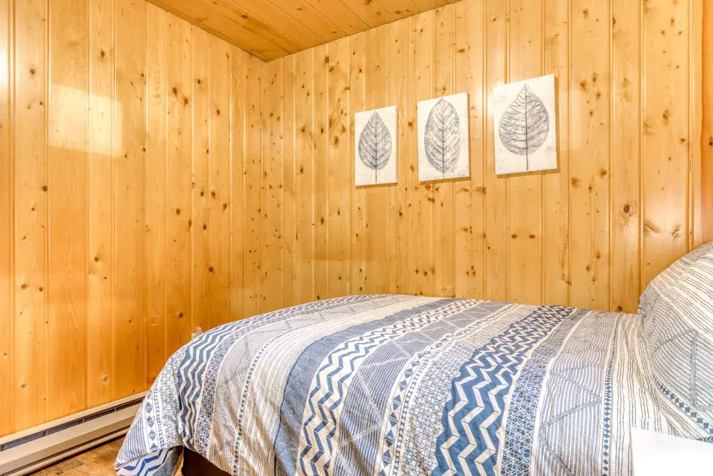 Charming, riverfront cabin with fireplace - dog-friendly