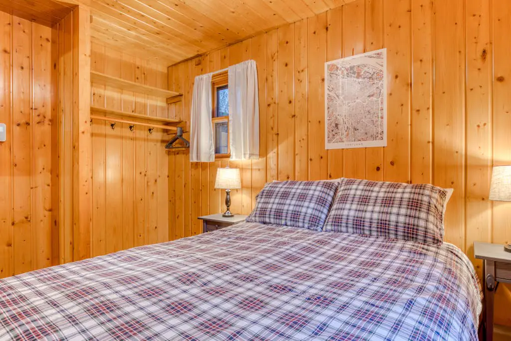 Charming, riverfront cabin with fireplace - dog-friendly