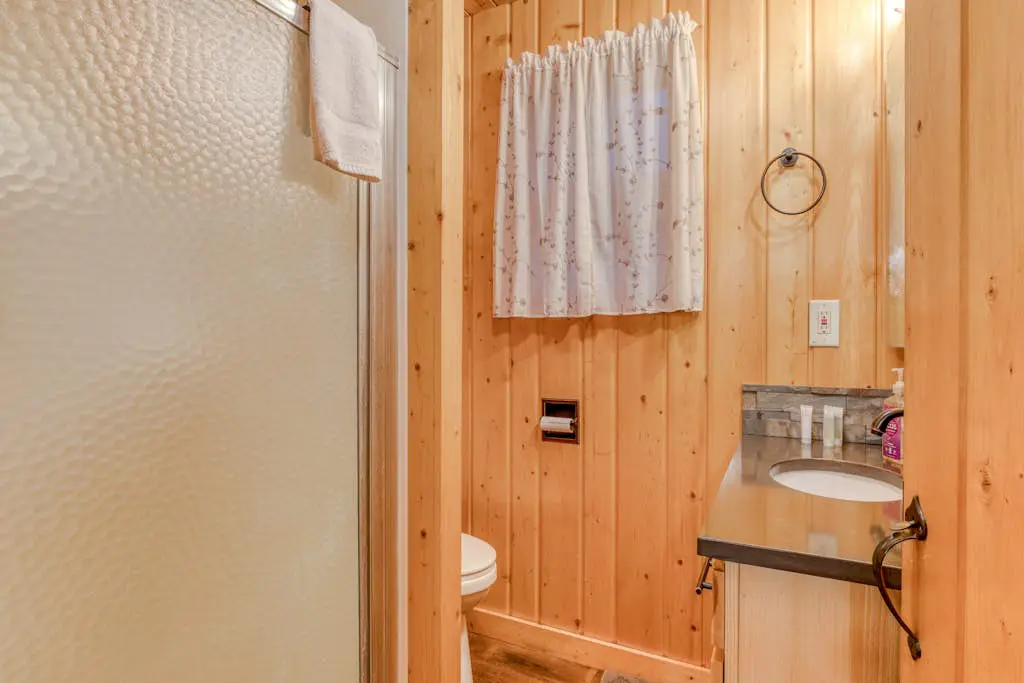 Charming, riverfront cabin with fireplace - dog-friendly