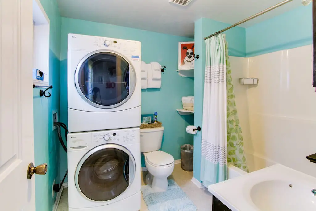 Ocean View Home with Free WiFi and Cable and a Full Kitchen - One Dog is Welcome